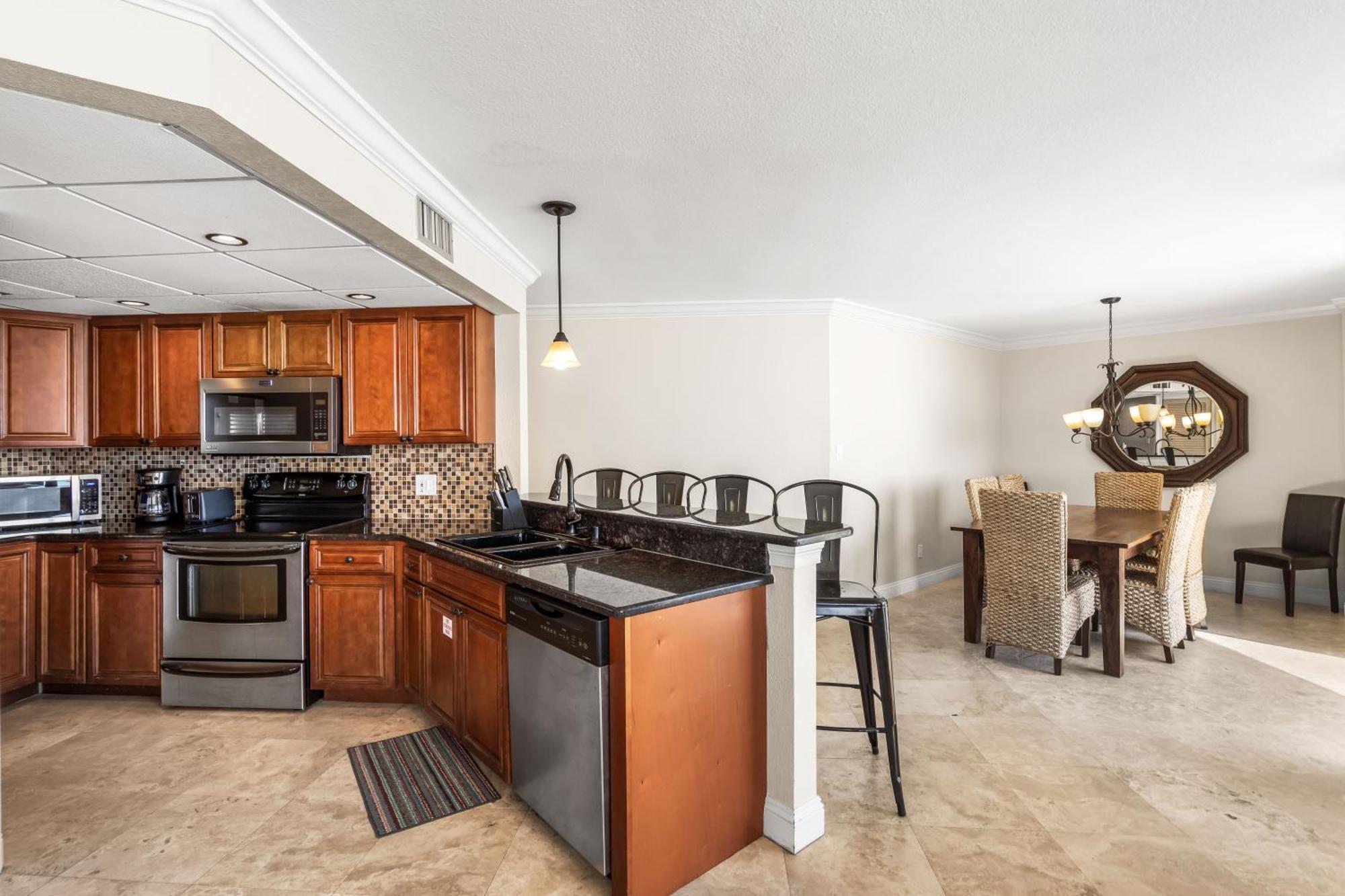 Aquavista Beach Resort By Sand Seeker Vacations Panama City Beach Rom bilde