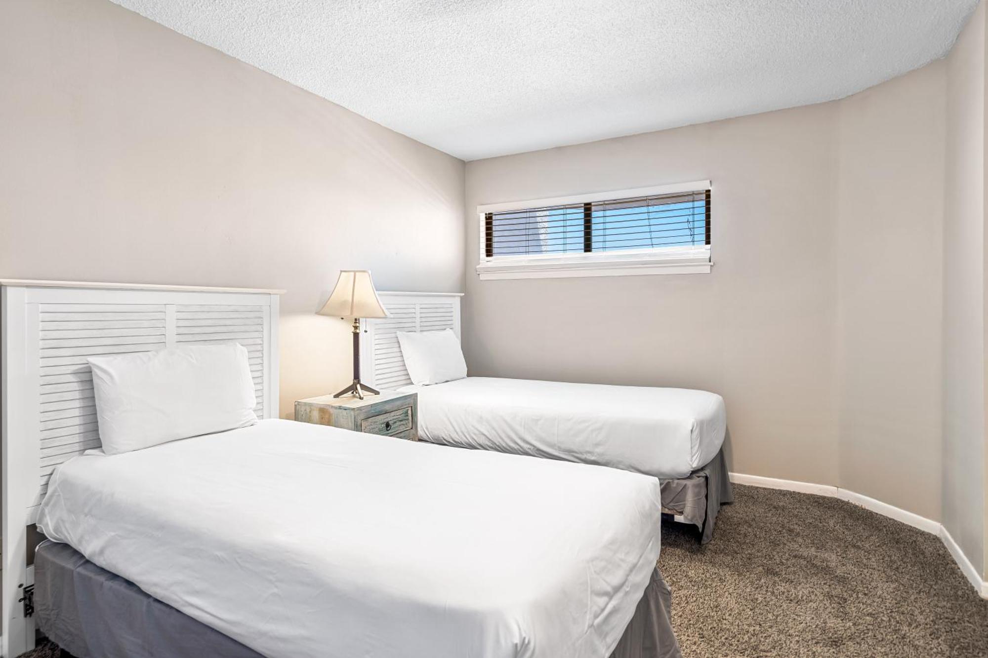 Aquavista Beach Resort By Sand Seeker Vacations Panama City Beach Rom bilde