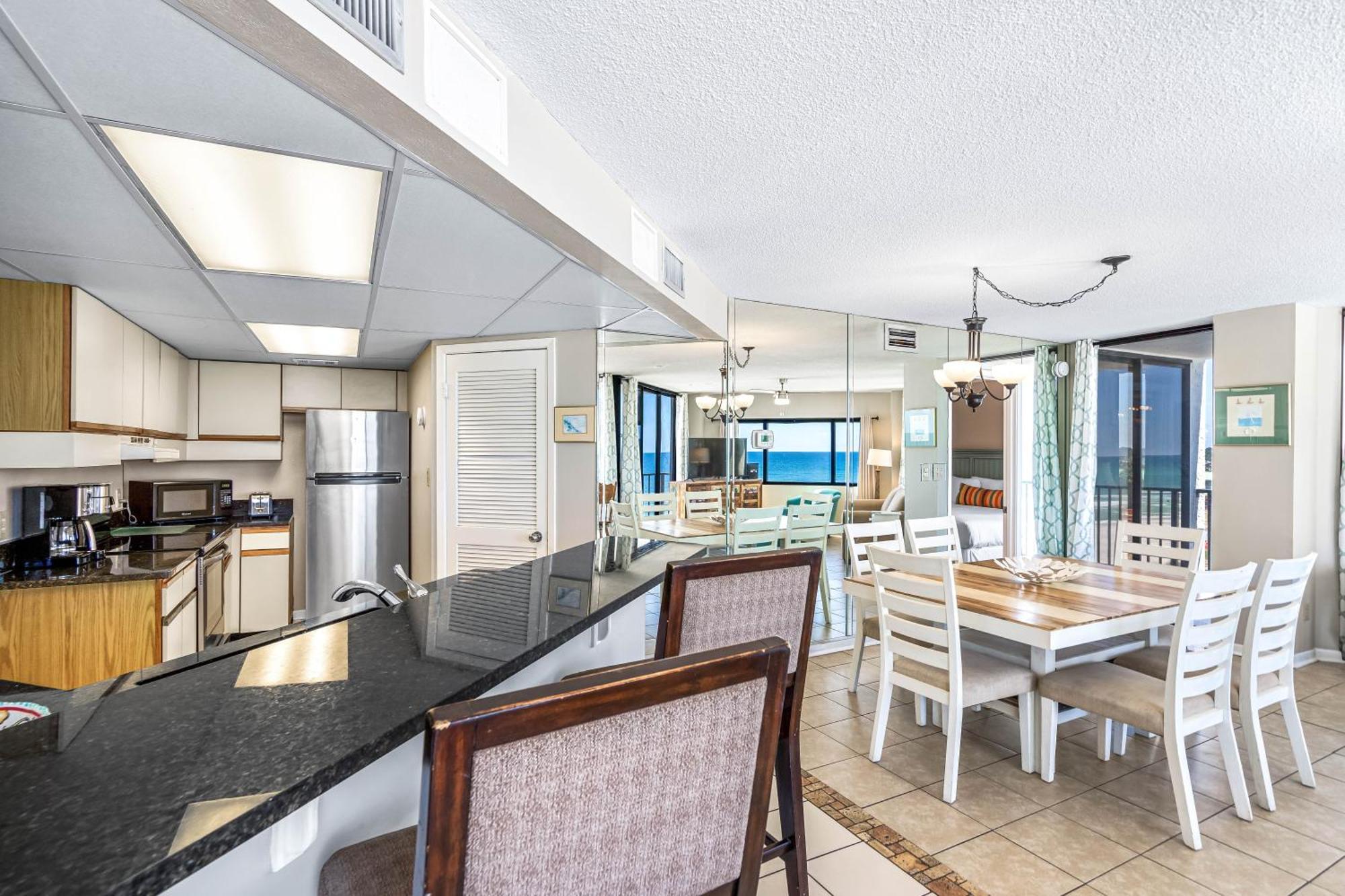 Aquavista Beach Resort By Sand Seeker Vacations Panama City Beach Rom bilde