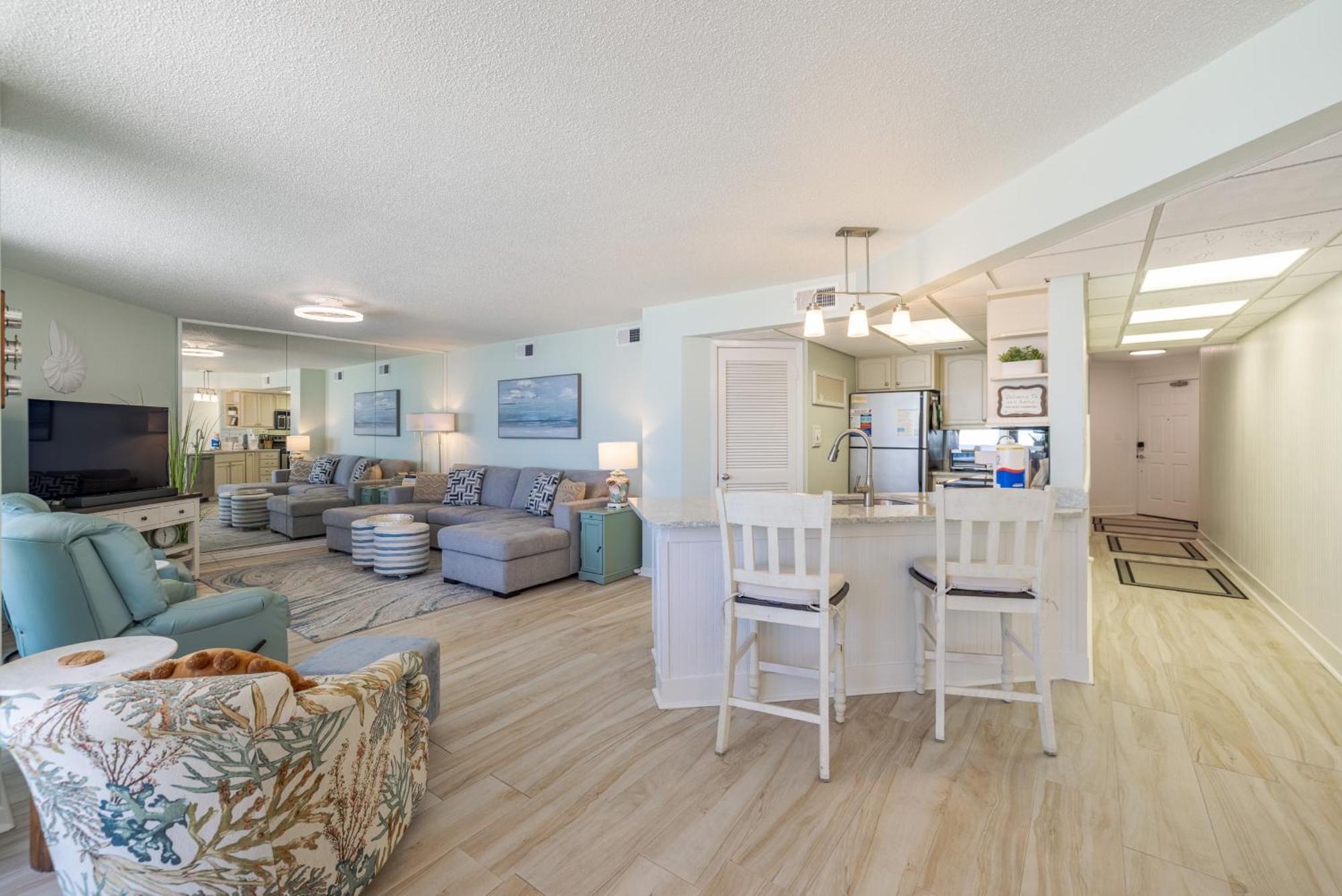 Aquavista Beach Resort By Sand Seeker Vacations Panama City Beach Rom bilde